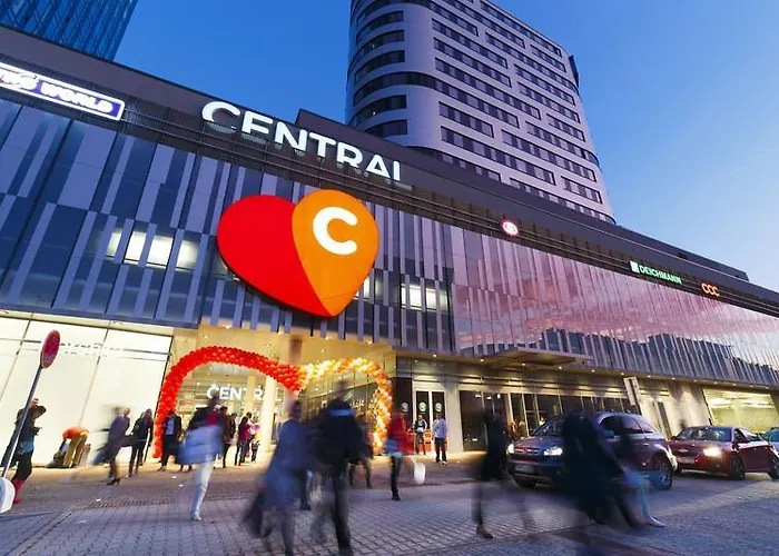 旅馆 纳尔瓦旅馆 *